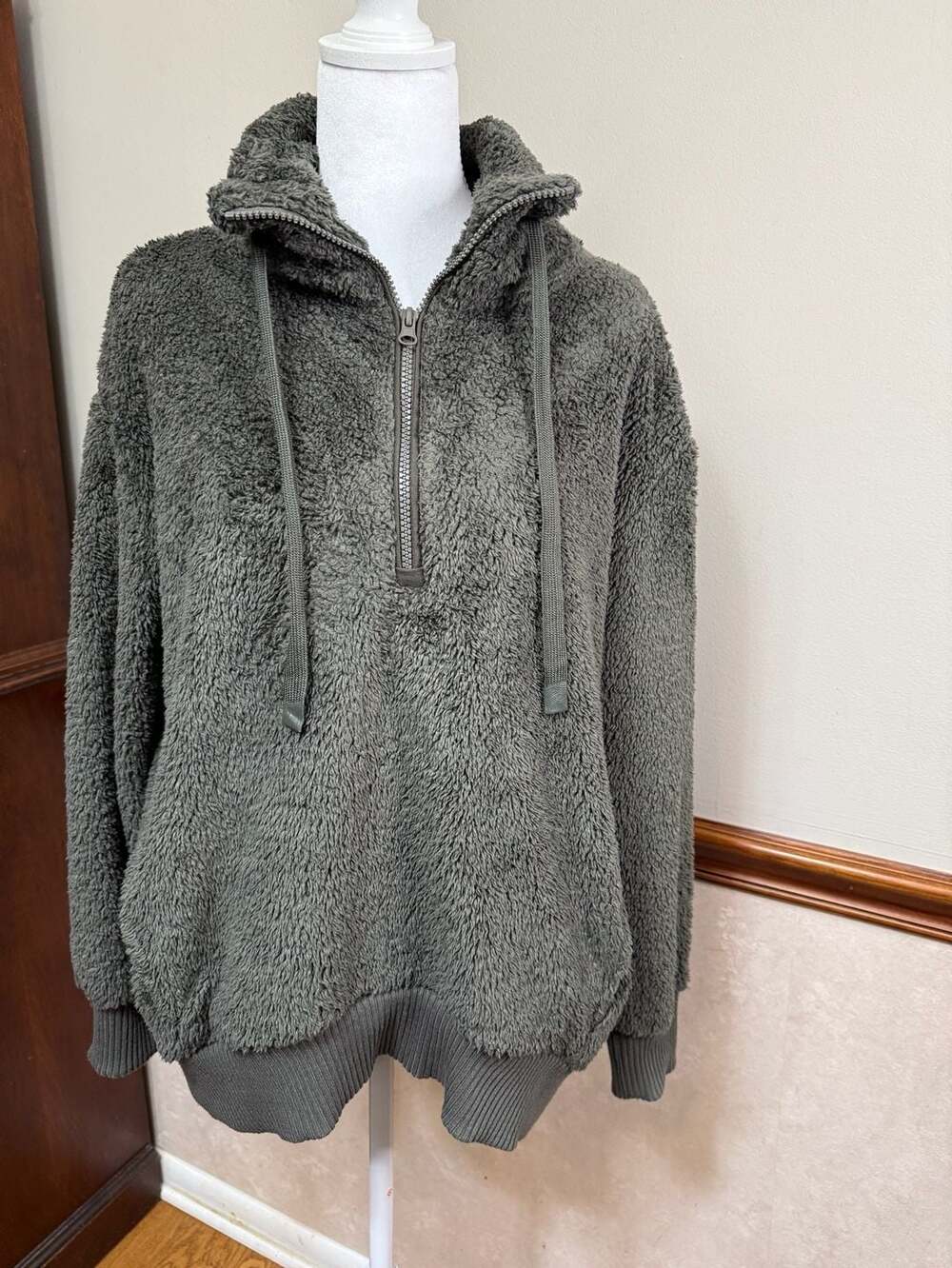 Member's Mark Cozy Sherpa Quarter Zip Pullover Hoodie Olive Green Small